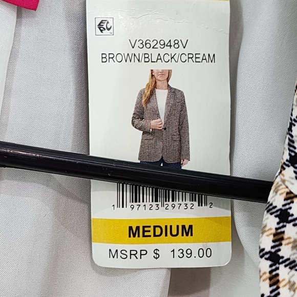 Vince Camuto Women's Poly Stretch Fully Lined Padded Shoulder Blazer - M - Picture 10 of 10